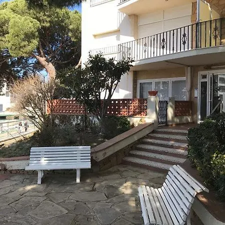 Apartment Cibeles 1-5 *